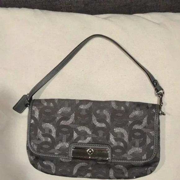 Coach Kristen Gunmetal Gray silver accents wristlet/clutch 8"L 5"T 1.5"W‎ - Picture 2 of 7